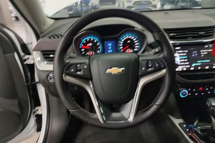 Used Chevrolet Malibu 2018 530T Automatic Fashion Edition Steering Wheel