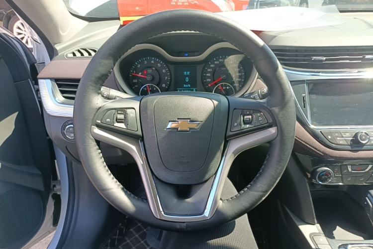 Used Chevrolet Malibu 2018 530T Automatic Luxury Edition Steering Wheel
