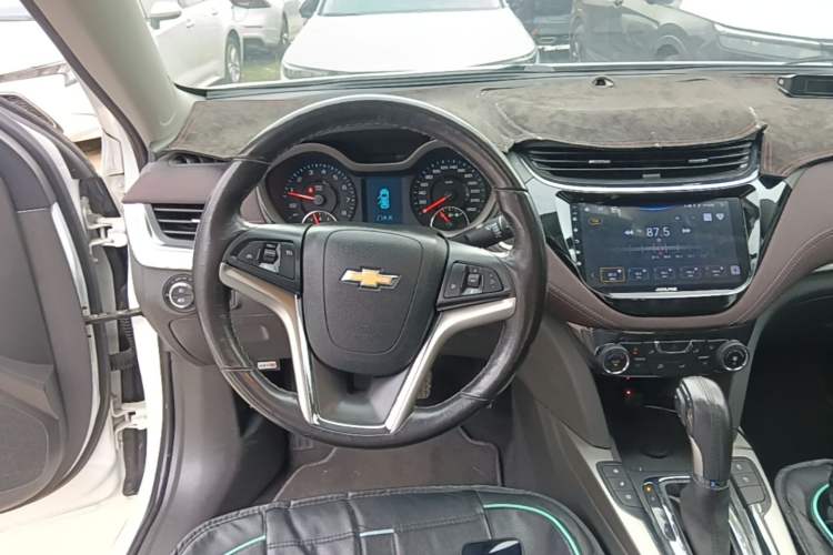 Used Chevrolet Malibu 2018 530T Automatic Luxury Edition Steering Wheel