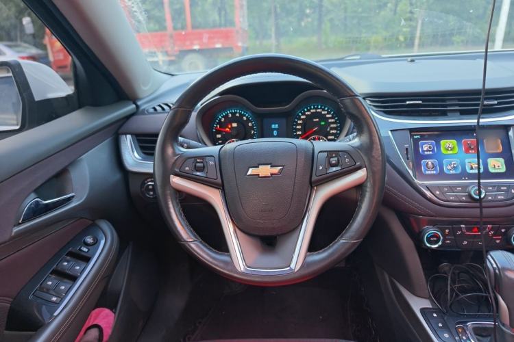 Used Chevrolet Malibu 2018 530T Automatic Luxury Edition Steering Wheel