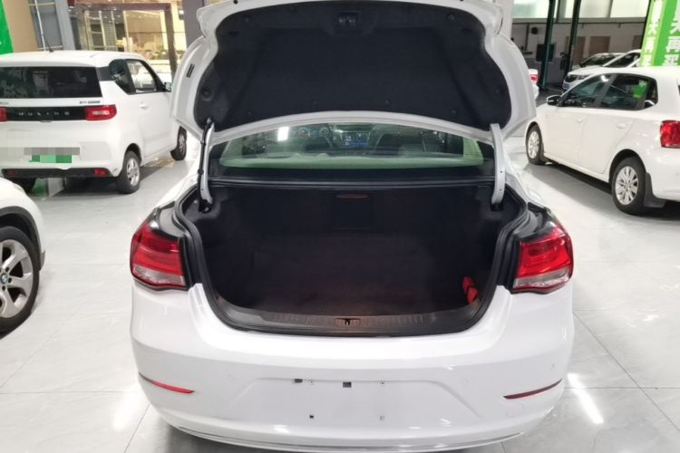 Used Chevrolet Malibu 2018 530T Automatic Fashion Edition Trunk