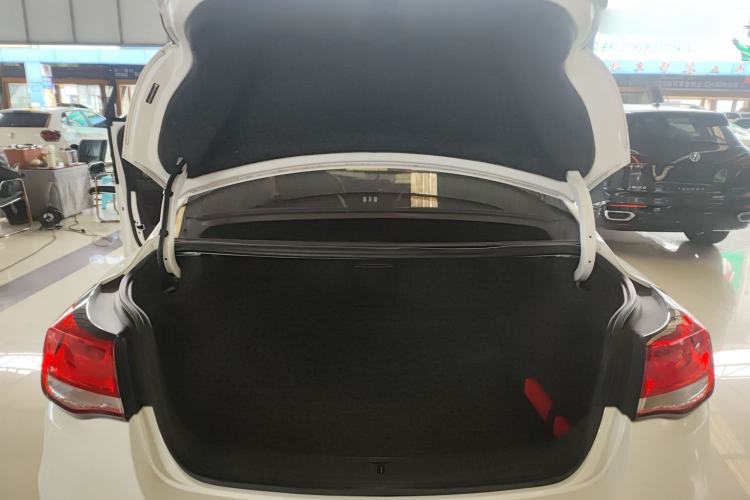 Used Chevrolet Malibu 2018 530T Automatic Fashion Edition Trunk