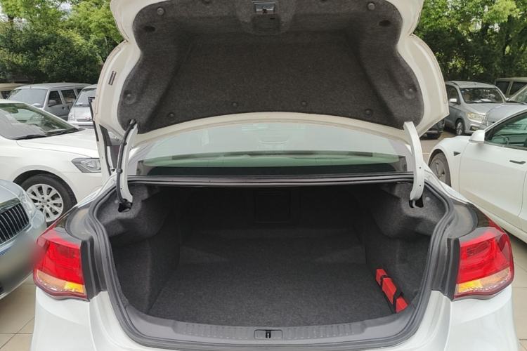 Used Chevrolet Malibu 2018 530T Automatic Fashion Edition Trunk