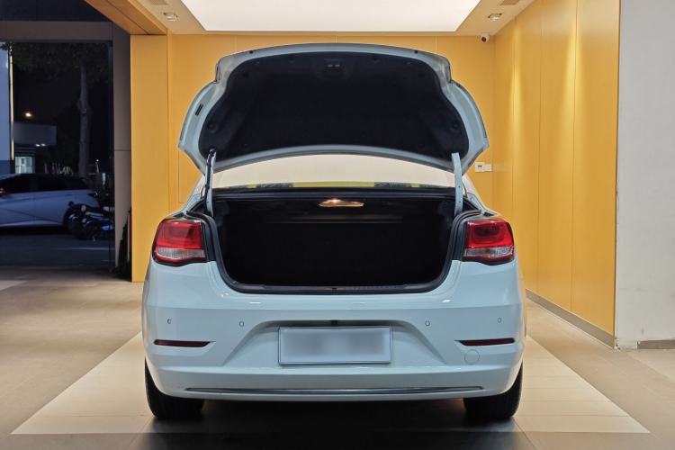 Used Chevrolet Malibu 2018 530T Automatic Luxury Edition Trunk