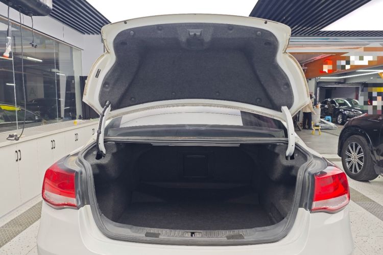 Used Chevrolet Malibu 2018 530T Automatic Fashion Edition Trunk