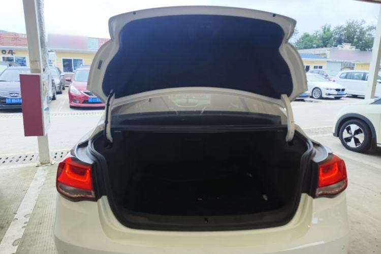 Used Chevrolet Malibu 2018 530T Automatic Fashion Edition Trunk