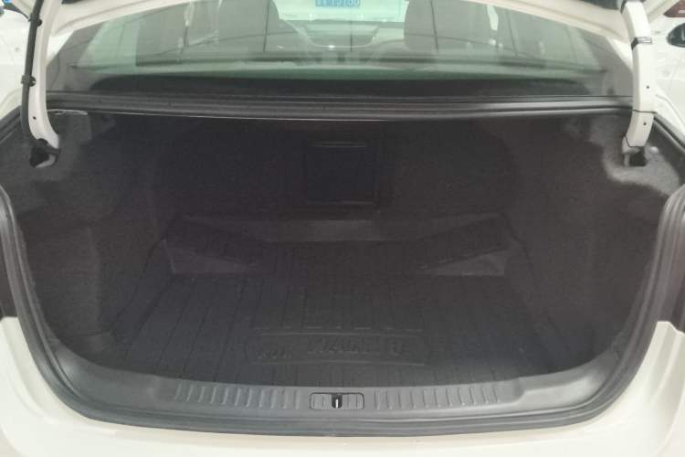 Used Chevrolet Malibu 2018 530T Automatic Comfort Edition Trunk