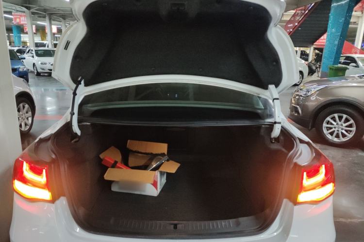 Used Chevrolet Malibu 2018 530T Automatic Fashion Edition Trunk