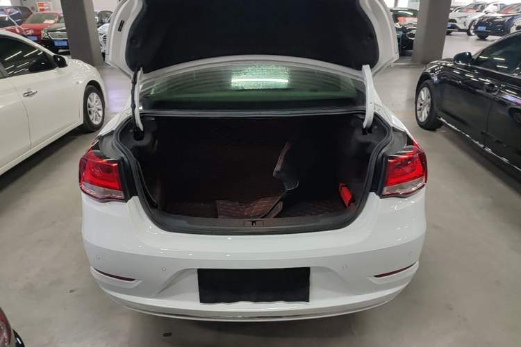 Used Chevrolet Malibu 2018 530T Automatic Fashion Edition Trunk