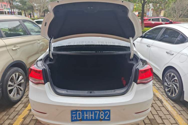 Used Chevrolet Malibu 2018 530T Automatic Fashion Edition Trunk