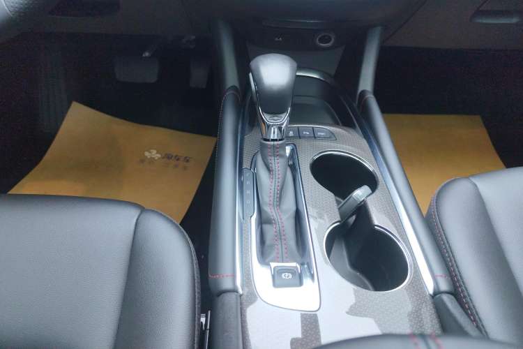 Used Chevrolet Malibu XL 2021 Redline 550T Automatic RuiLian Edition Gear Lever