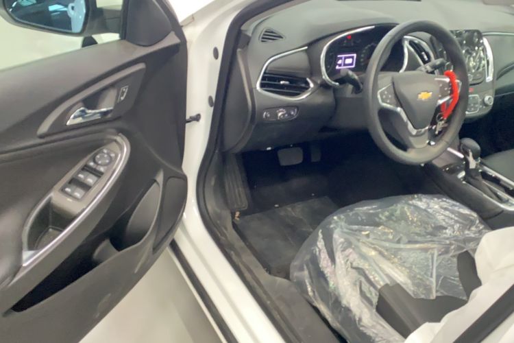 Used Chevrolet Malibu XL 2023 1.5T Sharp Edition Interior 2