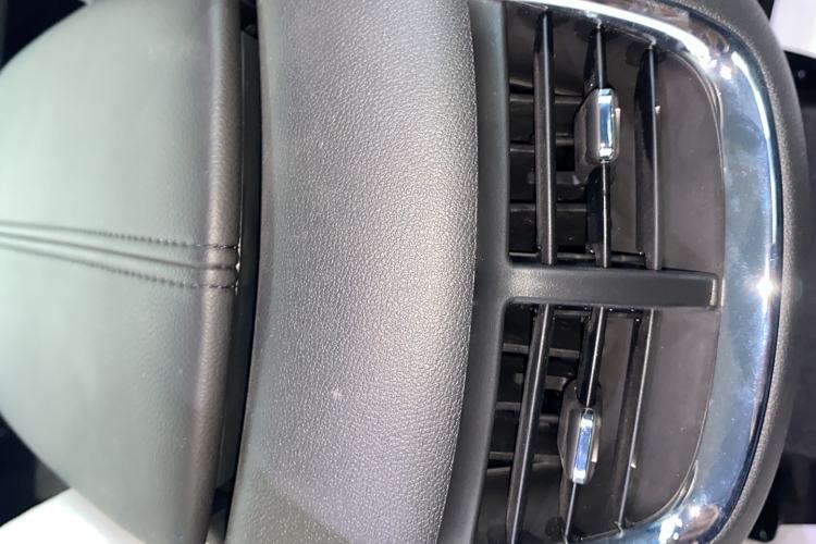 Used Chevrolet Malibu XL 2023 1.5T Sharp Edition Interior 5