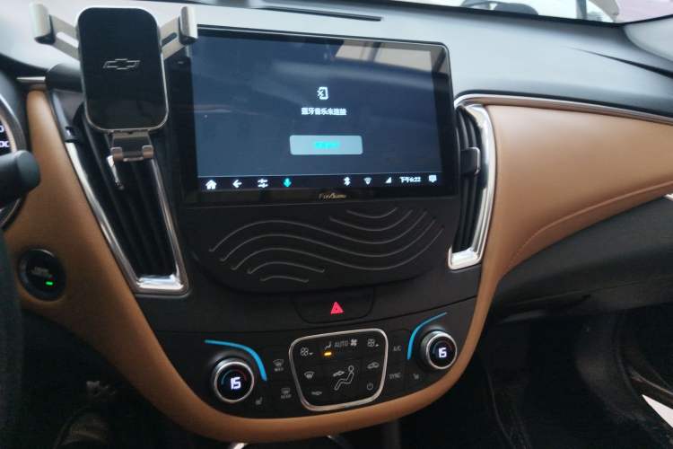 Used Chevrolet Malibu XL 2016 1.5T Dual-Clutch Ruichi Edition Audio And AC Panel