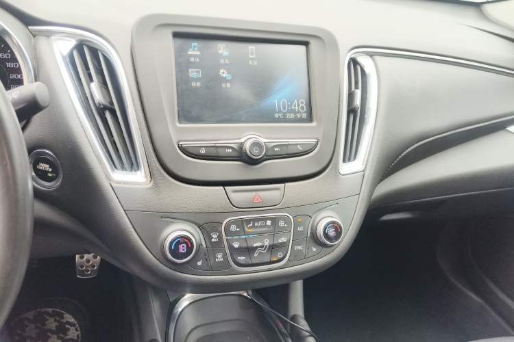 Used Chevrolet Malibu XL 2016 1.5T Dual-Clutch Ruichi Edition Audio And AC Panel