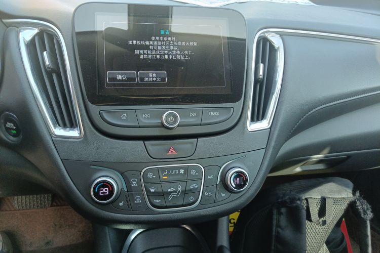 Used Chevrolet Malibu XL 2016 1.5T Dual-Clutch RuiShang Edition Audio And AC Panel