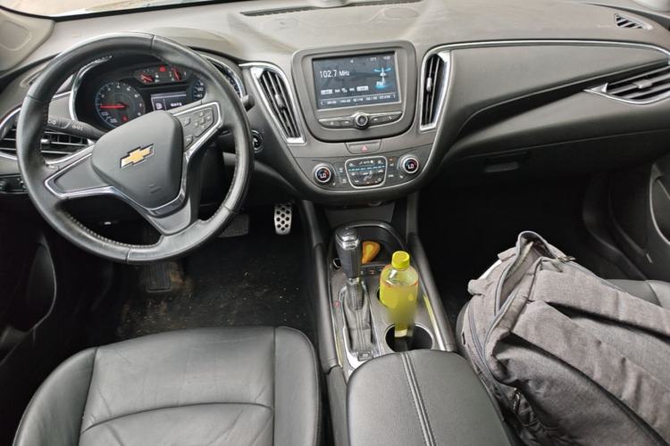 Used Chevrolet Malibu XL 2016 1.5T Dual-Clutch Ruichi Edition Center Console