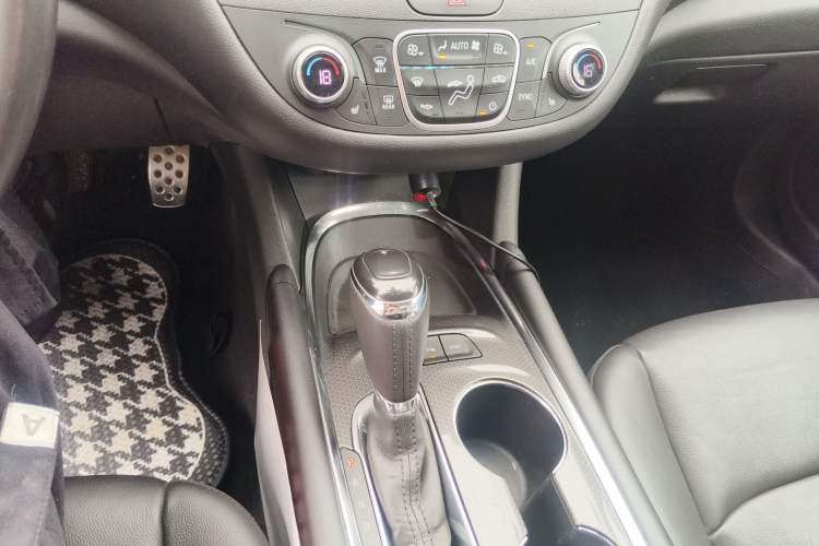 Used Chevrolet Malibu XL 2016 1.5T Dual-Clutch Ruichi Edition Gear Lever