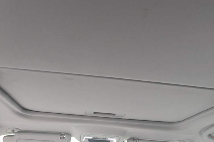 Used Chevrolet Malibu XL 2016 1.5T Dual-Clutch Ruichi Edition Headliner