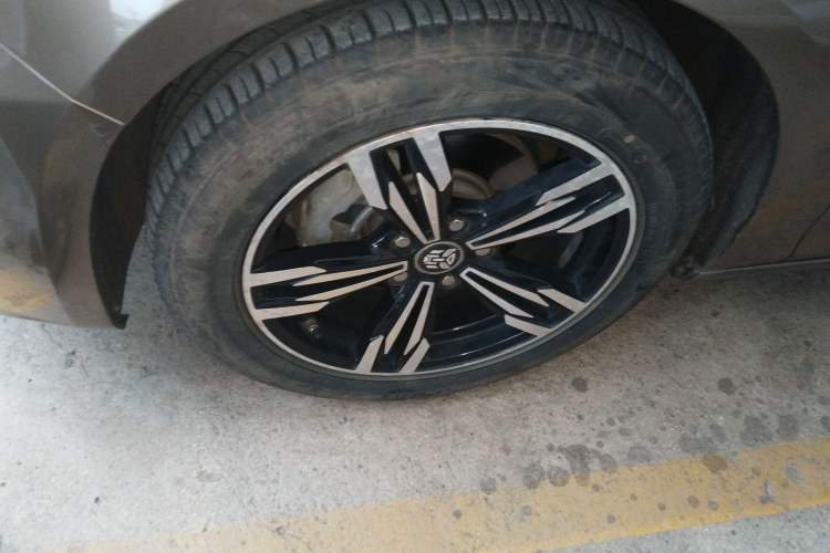 Used Chevrolet Malibu XL 2016 1.5T Dual-Clutch Ruichi Edition Left Front Wheel Hub