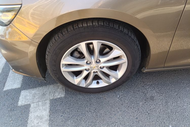Used Chevrolet Malibu XL 2016 1.5T Dual-Clutch RuiShang Edition Left Front Wheel Hub