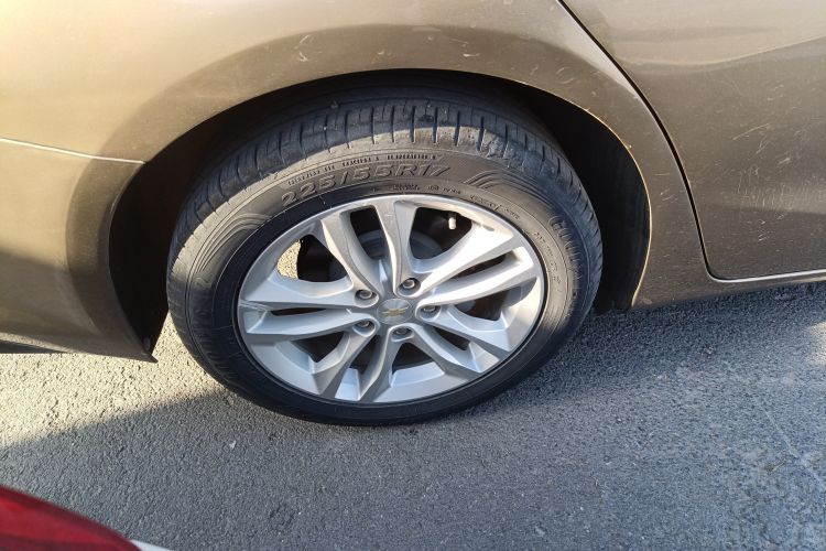 Used Chevrolet Malibu XL 2016 1.5T Dual-Clutch RuiShang Edition Right Rear Wheel Hub