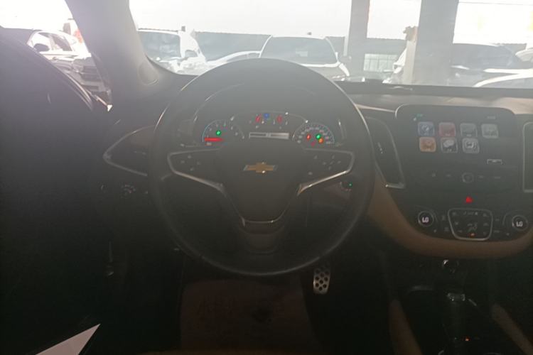 Used Chevrolet Malibu XL 2016 1.5T Dual-Clutch RuiShang Edition Steering Wheel