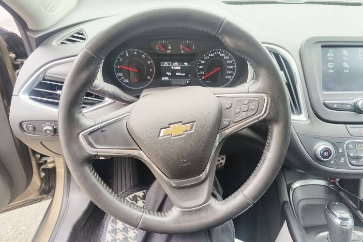 Used Chevrolet Malibu XL 2016 1.5T Dual-Clutch Ruichi Edition Steering Wheel
