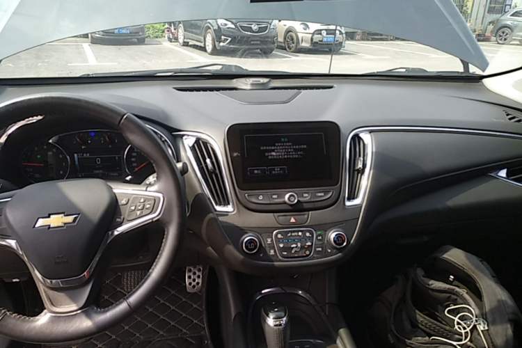 Used Chevrolet Malibu XL 2016 1.5T Dual-Clutch Ruibao Edition Audio And AC Panel