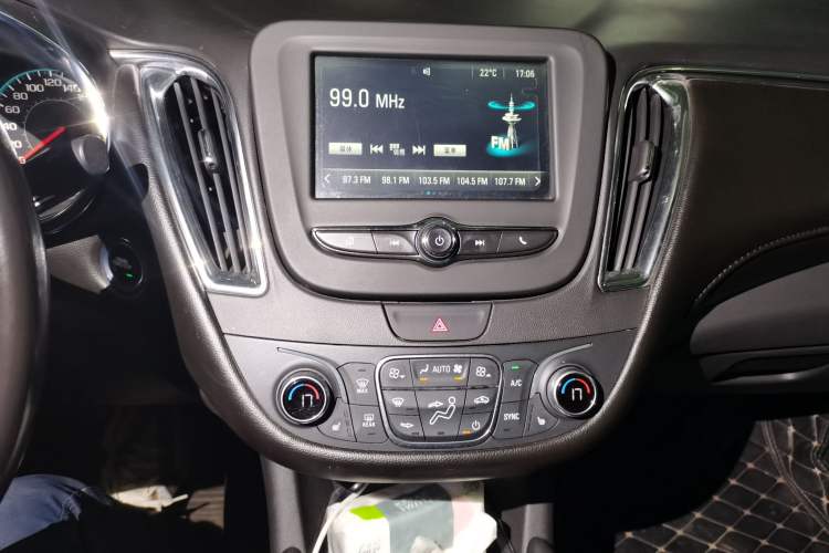 Used Chevrolet Malibu XL 2016 1.5T Dual-Clutch Ruichi Edition Audio And AC Panel