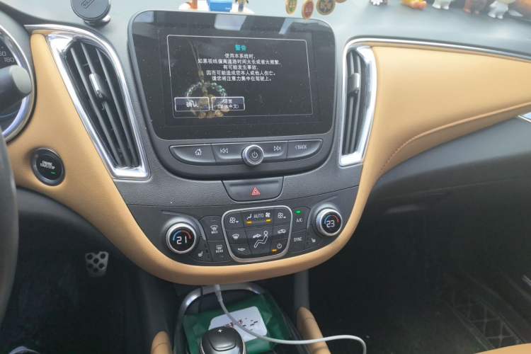 Used Chevrolet Malibu XL 2016 1.5T Dual-Clutch Ruibao Edition Audio And AC Panel