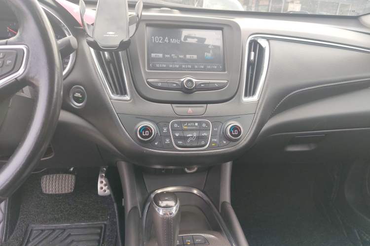 Used Chevrolet Malibu XL 2016 1.5T Dual-Clutch Ruichi Edition Audio And AC Panel