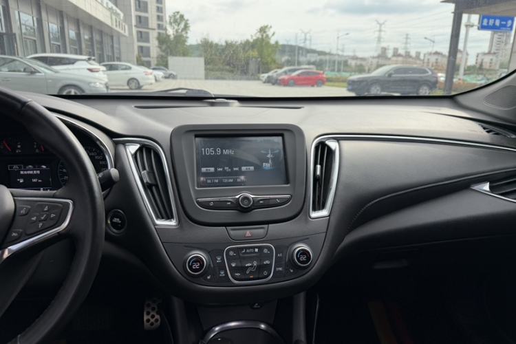 Used Chevrolet Malibu XL 2016 1.5T Dual-Clutch Ruichi Edition Audio And AC Panel