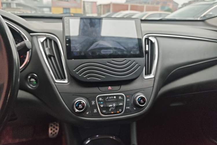 Used Chevrolet Malibu XL 2016 1.5T Dual-Clutch Ruichi Edition Audio And AC Panel
