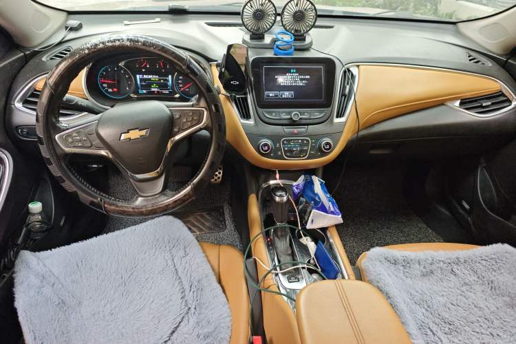 Used Chevrolet Malibu XL 2016 1.5T Dual-Clutch Ruibao Edition Center Console