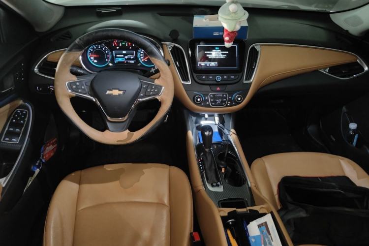 Used Chevrolet Malibu XL 2016 1.5T Dual-Clutch Ruibao Edition Center Console