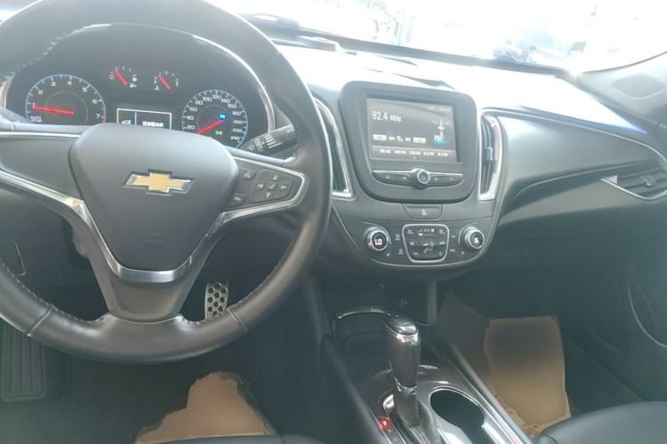 Used Chevrolet Malibu XL 2016 1.5T Dual-Clutch Ruichi Edition Center Console