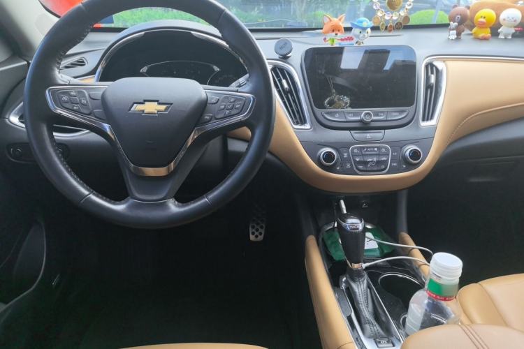 Used Chevrolet Malibu XL 2016 1.5T Dual-Clutch Ruibao Edition Center Console
