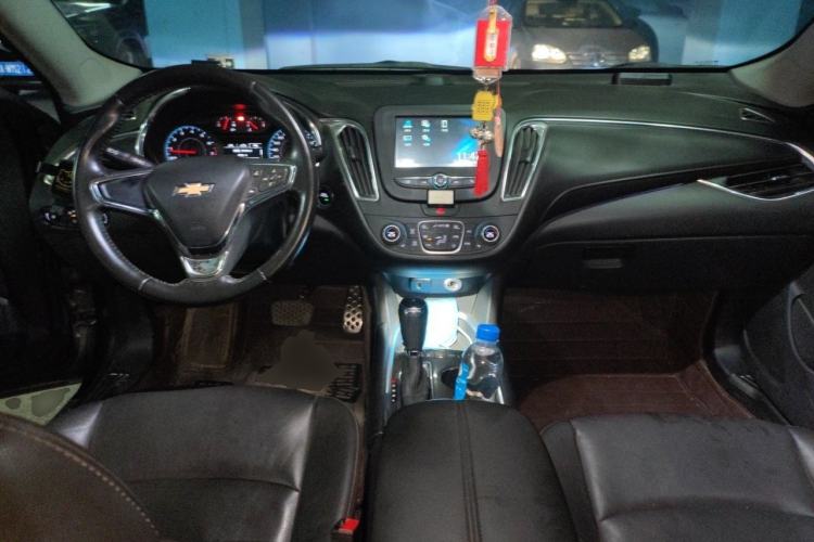 Used Chevrolet Malibu XL 2016 1.5T Dual-Clutch Ruichi Edition Center Console