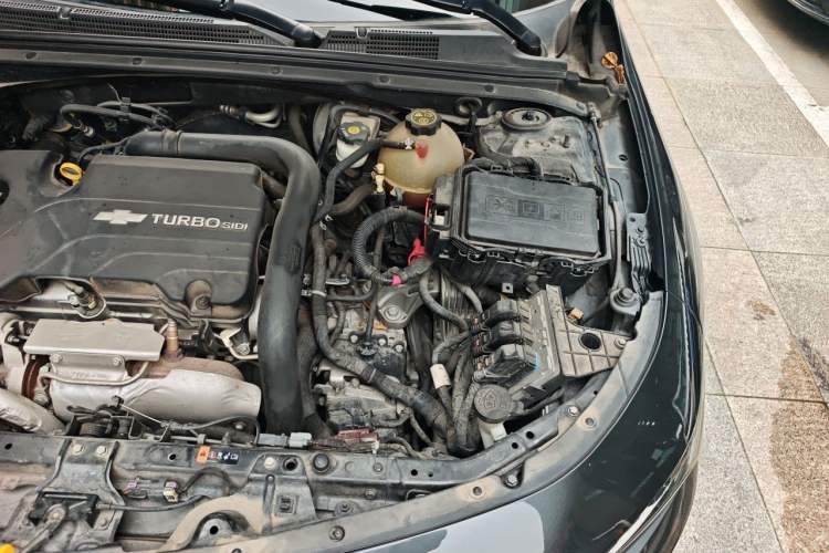 Used Chevrolet Malibu XL 2016 1.5T Dual-Clutch RuiShang Edition Engine Bay Left