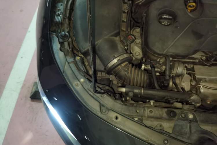 Used Chevrolet Malibu XL 2016 1.5T Dual-Clutch Ruichi Edition Engine Bay Right