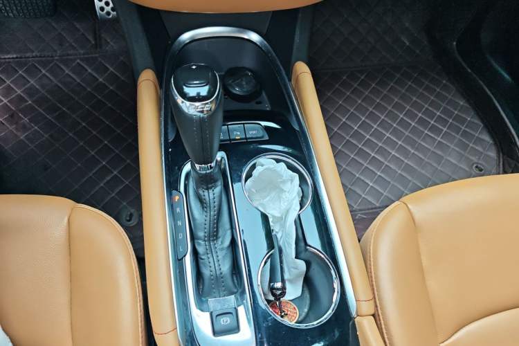 Used Chevrolet Malibu XL 2016 1.5T Dual-Clutch RuiShang Edition Gear Lever