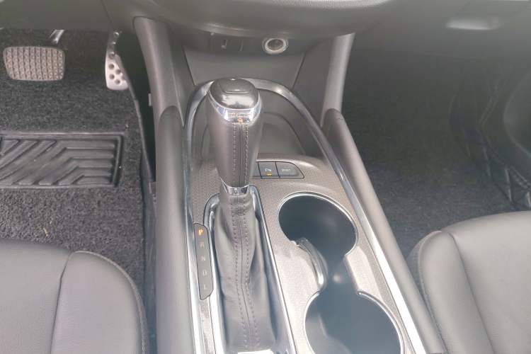 Used Chevrolet Malibu XL 2016 1.5T Dual-Clutch Ruichi Edition Gear Lever