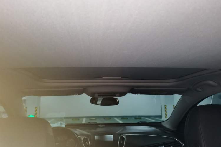Used Chevrolet Malibu XL 2016 1.5T Dual-Clutch Ruichi Edition Headliner