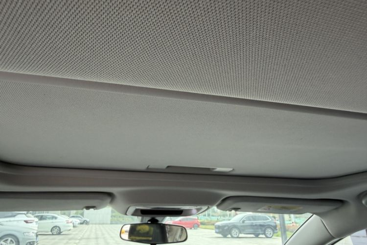 Used Chevrolet Malibu XL 2016 1.5T Dual-Clutch Ruichi Edition Headliner