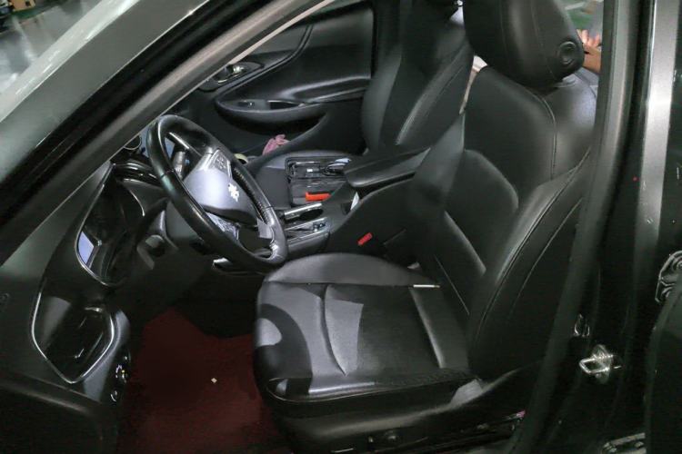 Used Chevrolet Malibu XL 2016 1.5T Dual-Clutch RuiShang Edition Left Front Seat