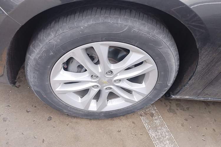 Used Chevrolet Malibu XL 2016 1.5T Dual-Clutch Ruichi Edition Left Front Wheel Hub