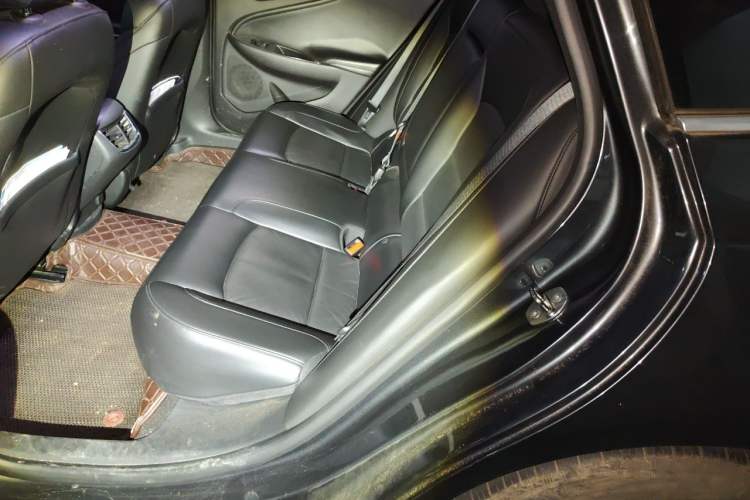 Used Chevrolet Malibu XL 2016 1.5T Dual-Clutch Ruichi Edition Left Rear Seat