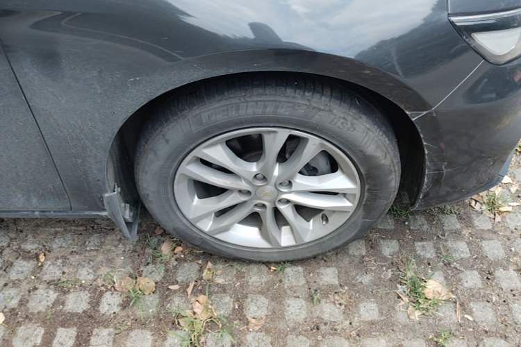Used Chevrolet Malibu XL 2016 1.5T Dual-Clutch Ruichi Edition Right Front Wheel Hub