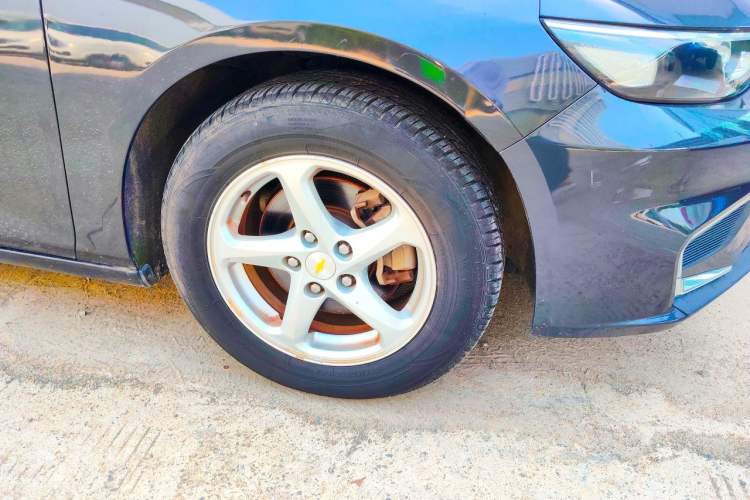 Used Chevrolet Malibu XL 2016 1.5T Dual-Clutch Enjoyment Edition Right Front Wheel Hub